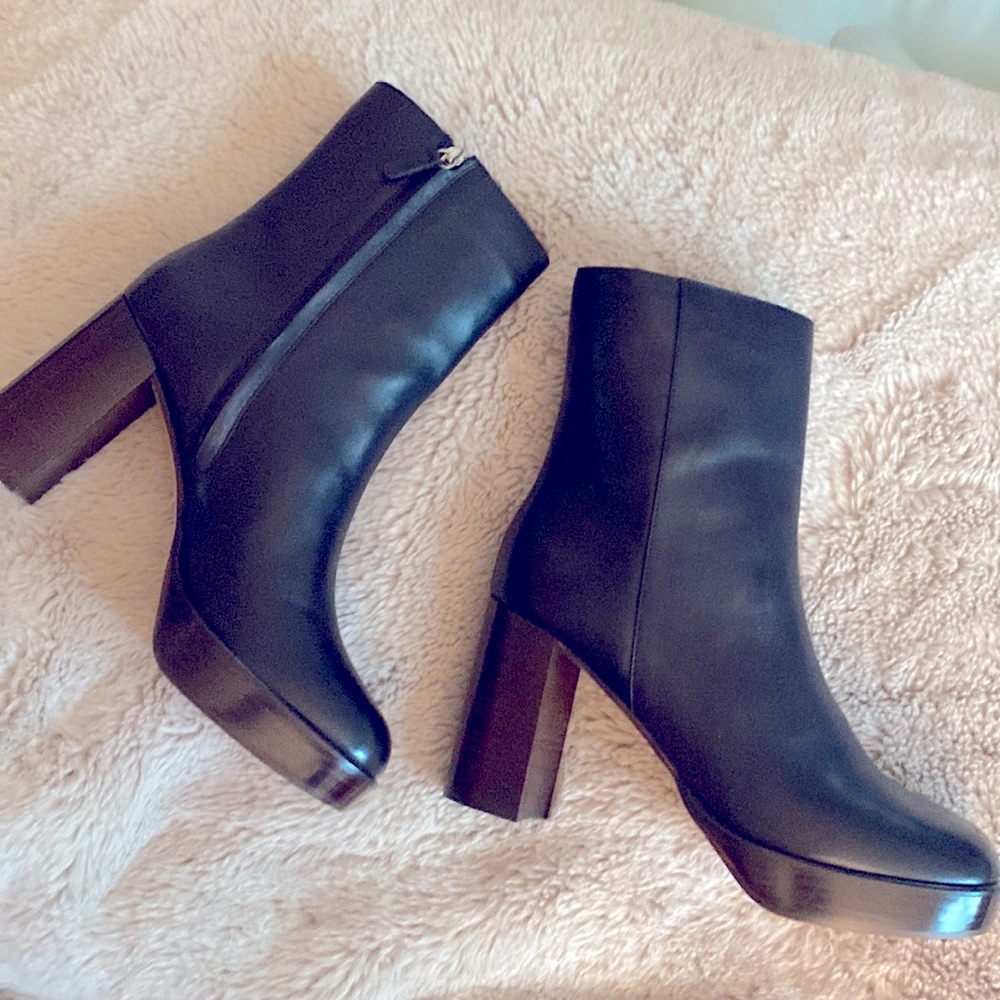 Refined leather platform boot